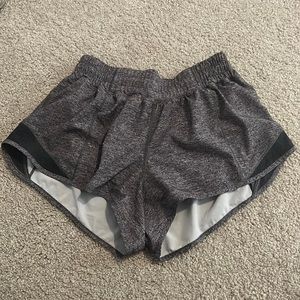 Lululemon 2.5inch Hotty Hot Shorts